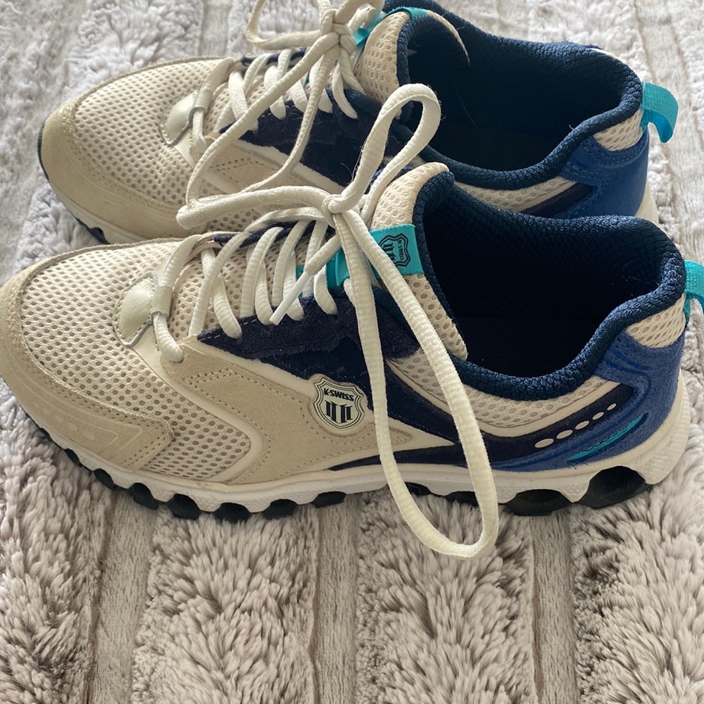 Eleven by Venus Kswiss tennis shoes
